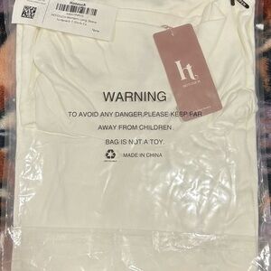 Hotouch Elegant white turtleneck Long Sleeve Tee